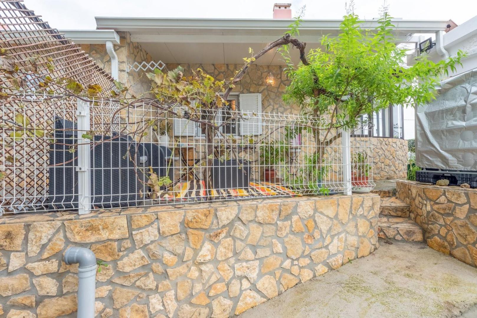 Countryside Paradise In Bucelas Exterior photo